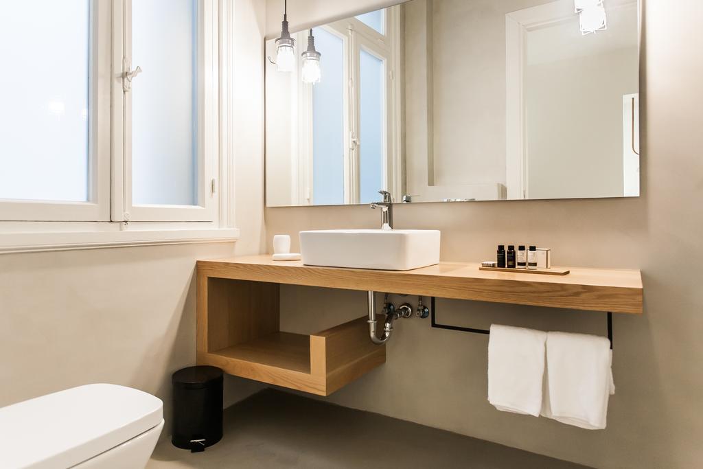 Monk Suites By Mlt At Ermou Atenas Exterior foto