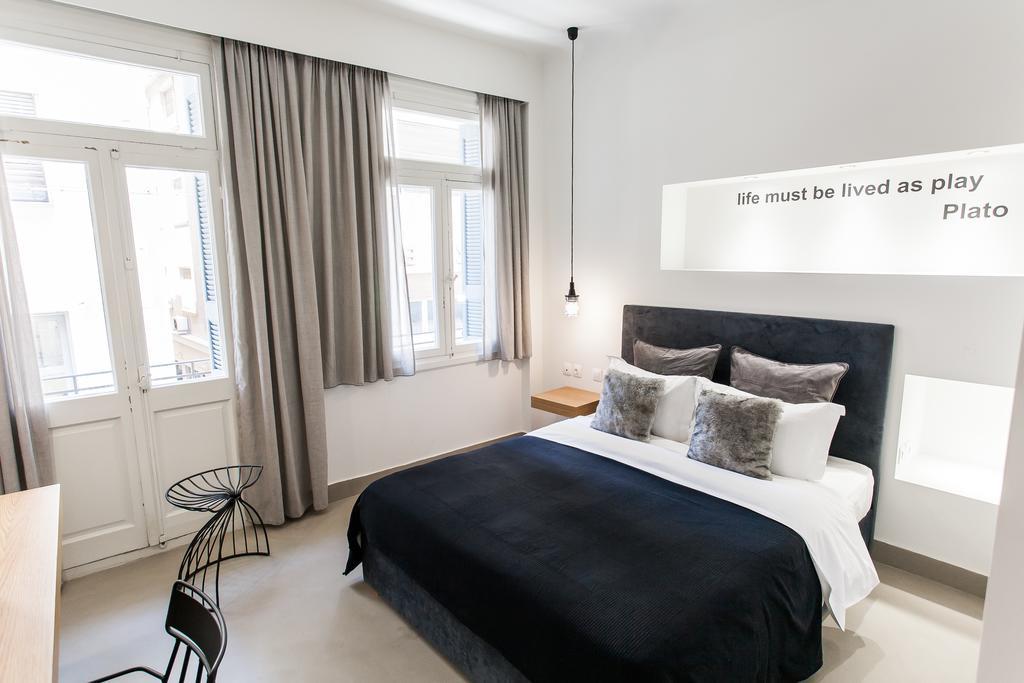 Monk Suites By Mlt At Ermou Atenas Exterior foto