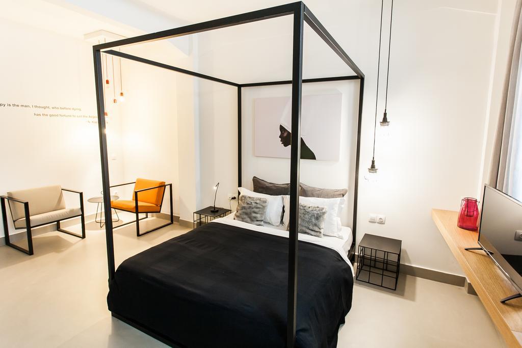 Monk Suites By Mlt At Ermou Atenas Exterior foto